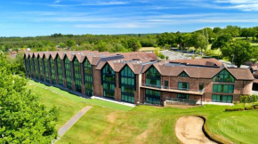 Отель Old Thorns Hotel & Resort  Липхук